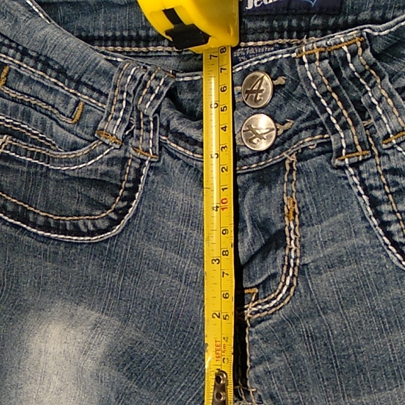 Angel Jean's - Picture 9 of 11